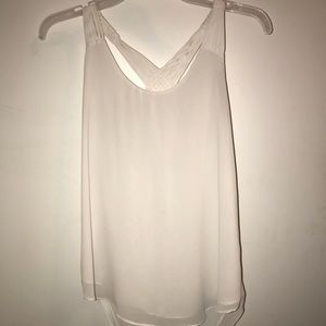 White sheet tank (boutique )
